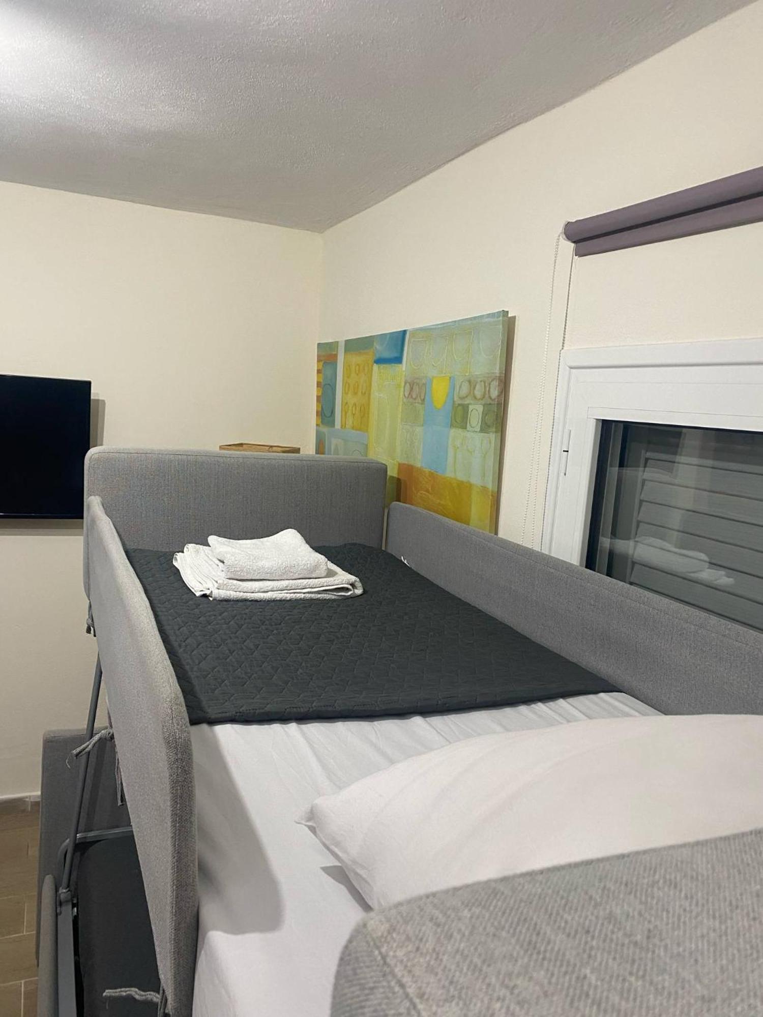 Gecko Guesthouse Agios Nikolaos  Ngoại thất bức ảnh